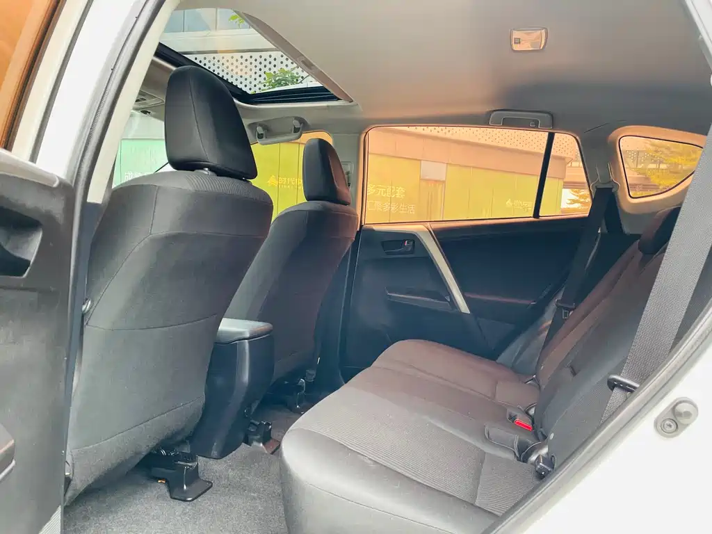 TOYOTA RAV4 RONGFANG