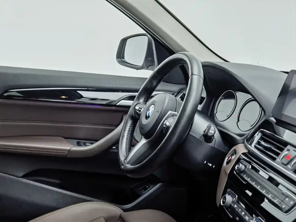 BMW X1 — миниатюра 22