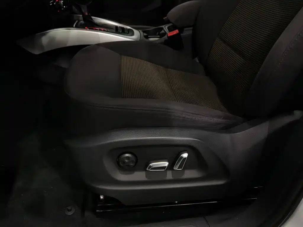 Audi Q5 — миниатюра 20