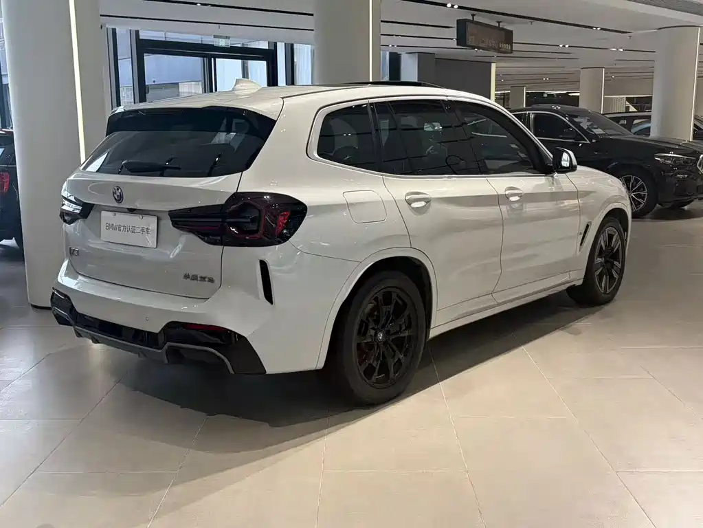 BMW iX3 — миниатюра 4
