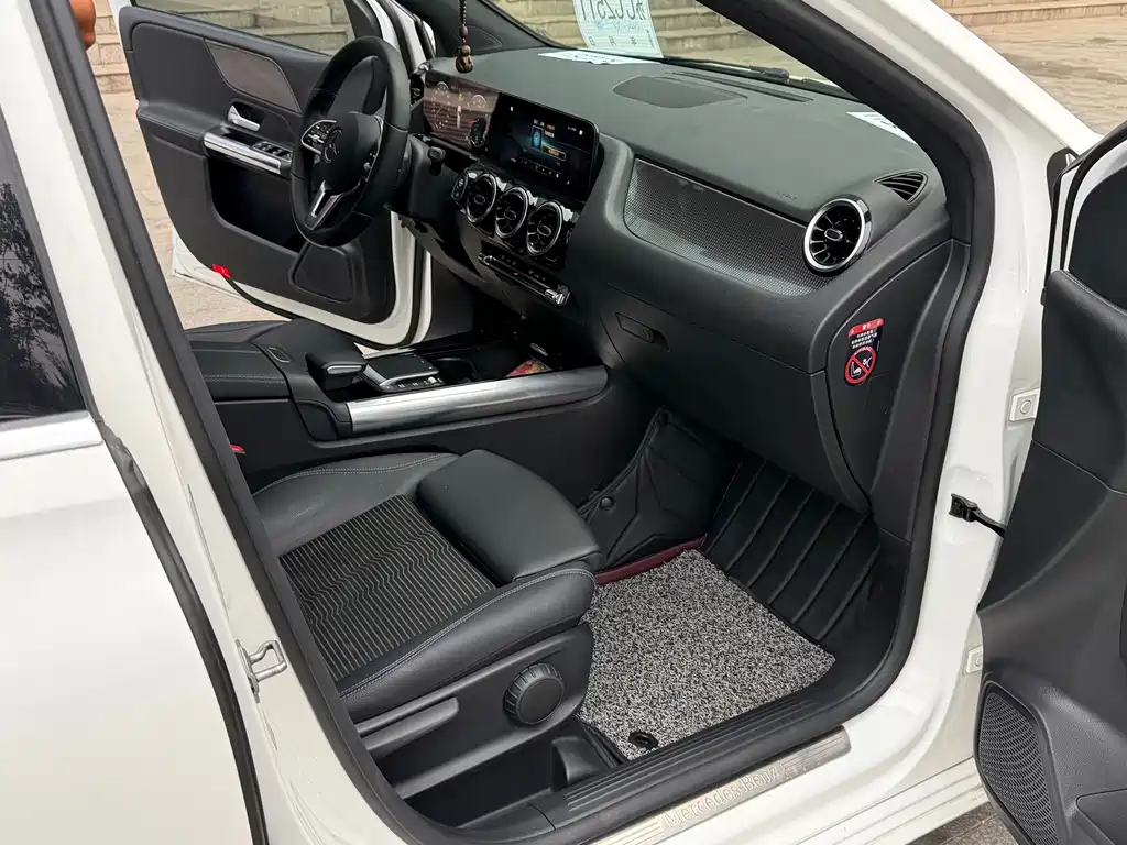 Mercedes-Benz B-Class — миниатюра 9