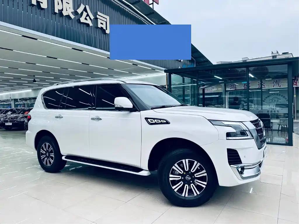 Nissan Patrol — миниатюра 3