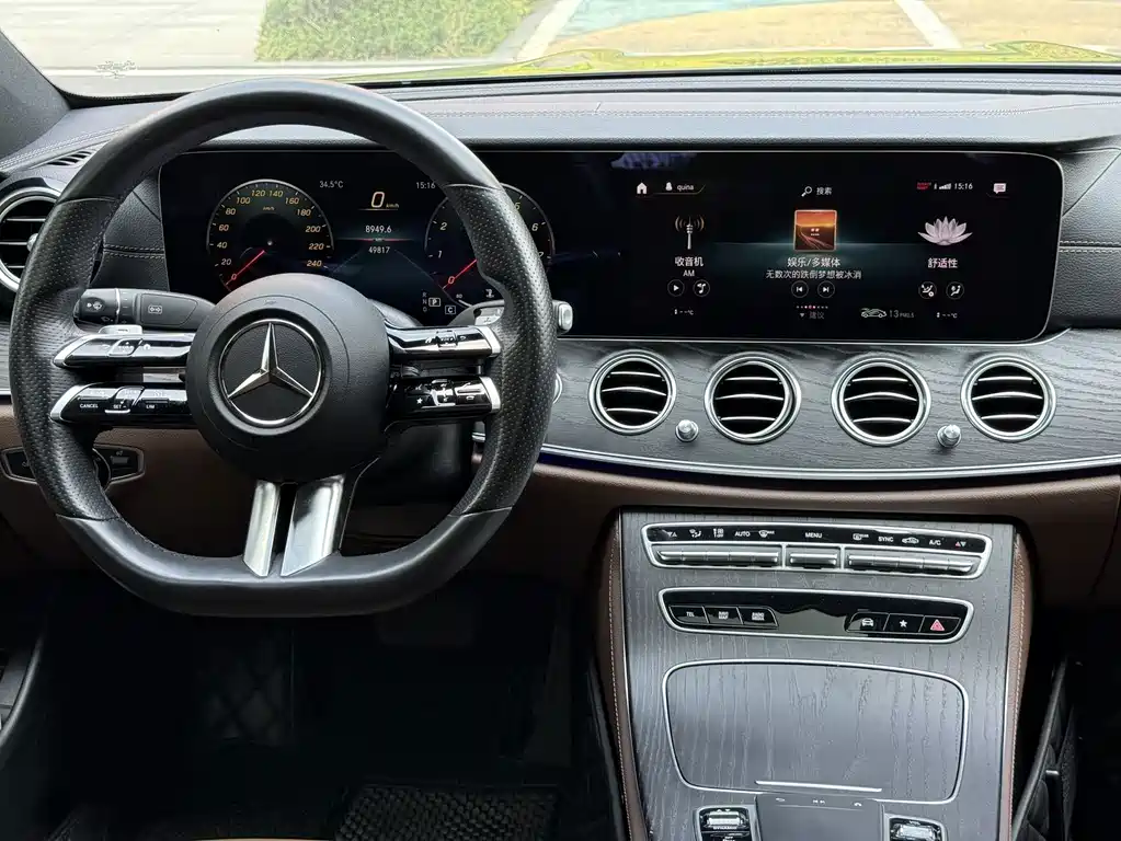 Mercedes-Benz E-Class — миниатюра 8