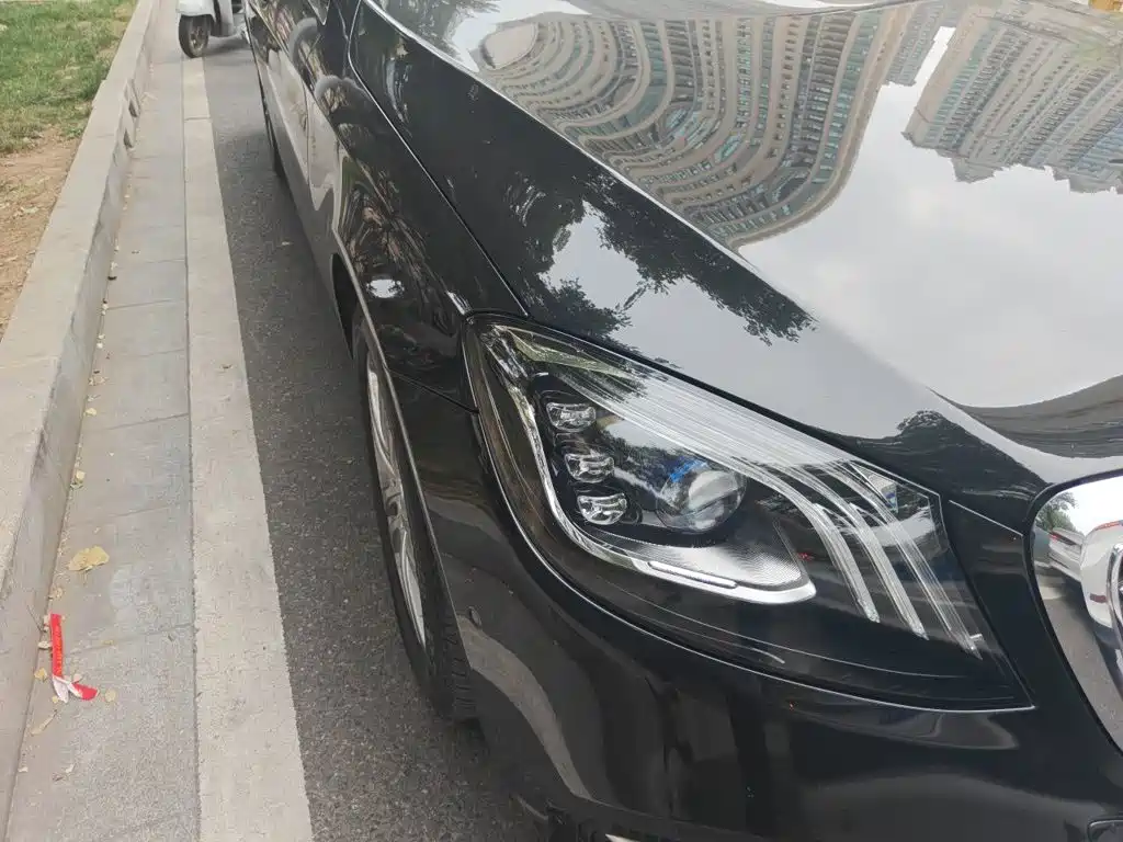 Mercedes-Benz S-Class — миниатюра 7
