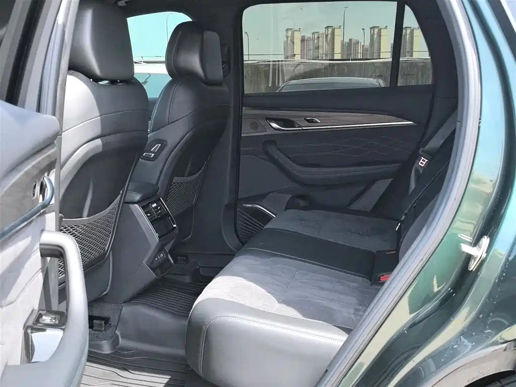 Geely Monjaro L 2025 2.0TD AT