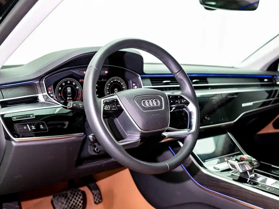 Audi A8 — миниатюра 7