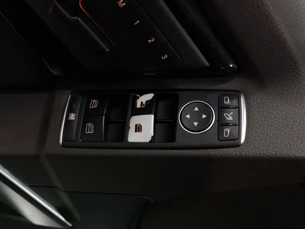 Mercedes-Benz GLK-Class — миниатюра 9