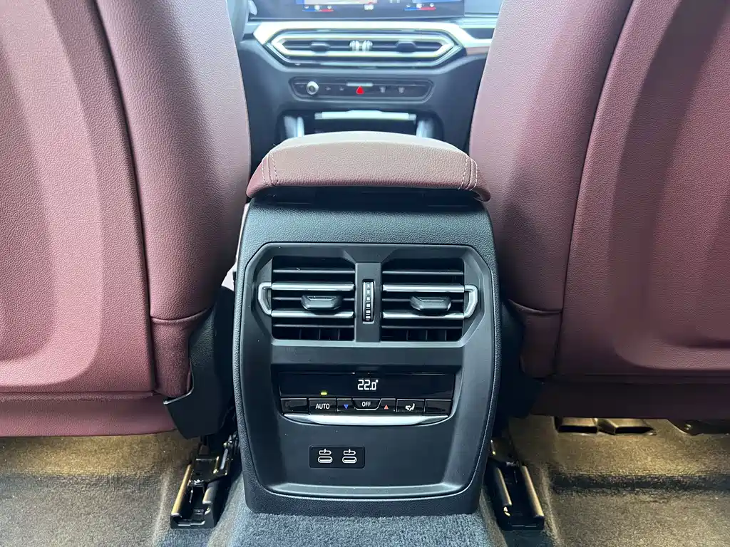 BMW 3 Series — миниатюра 14