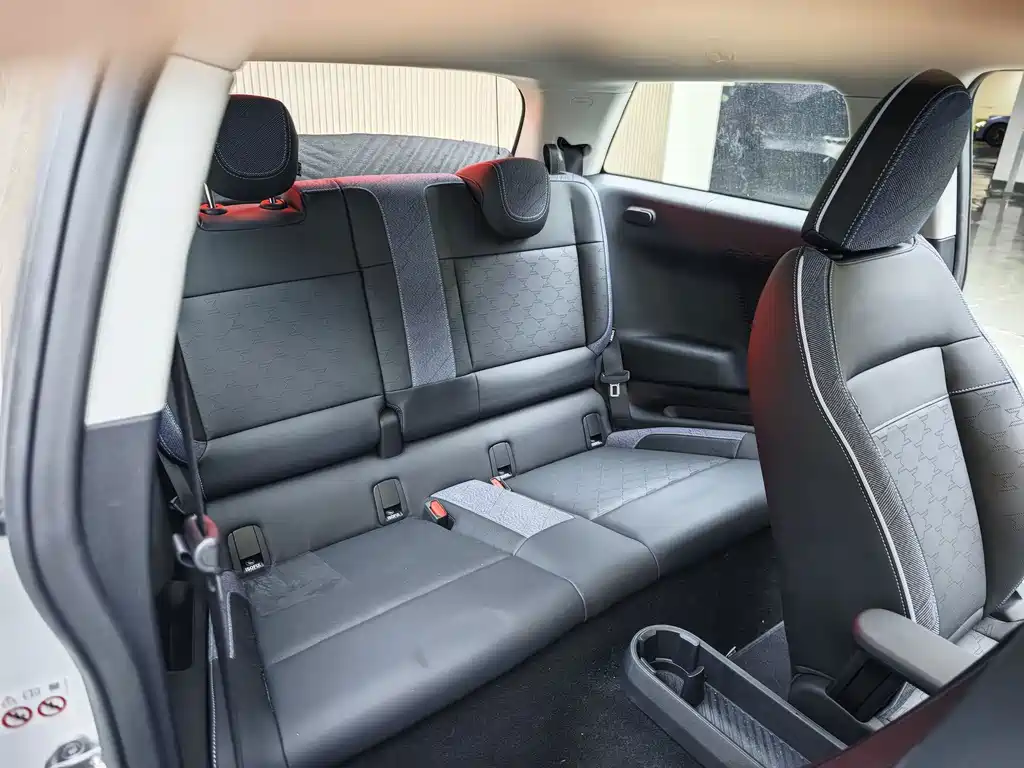 MINI MINI COOPER EV — миниатюра 17