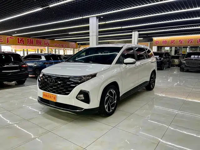 HYUNDAI KUSTU
