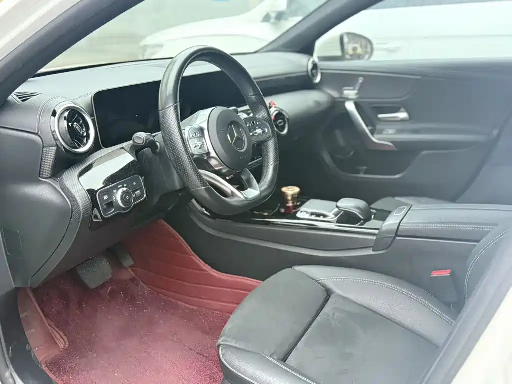 Mercedes-Benz A-Class — миниатюра 4
