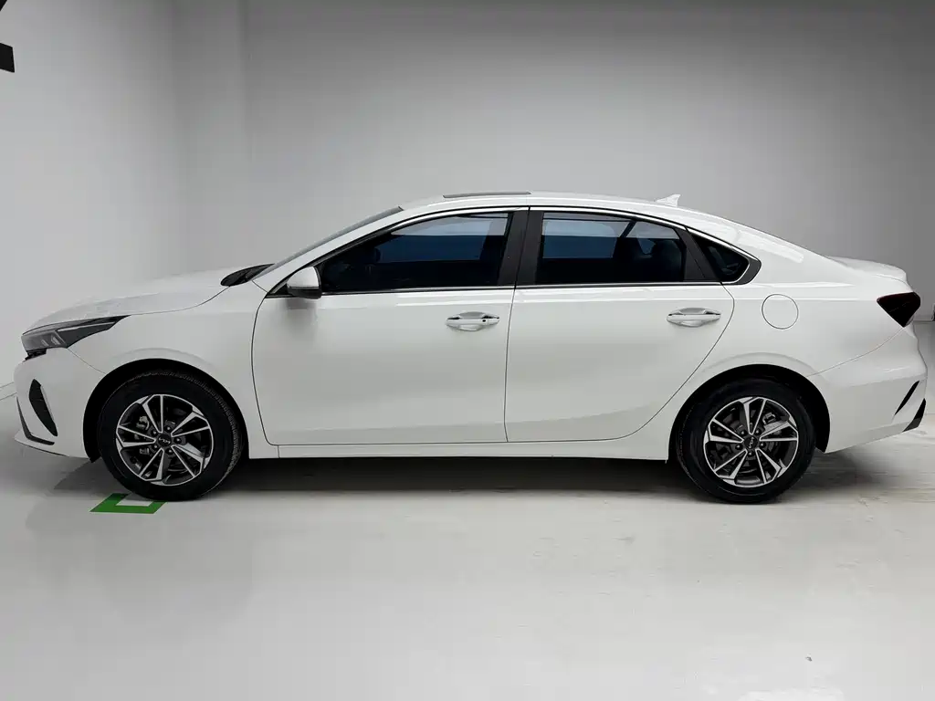 Kia K3 2023 1.5L CVT Luxury