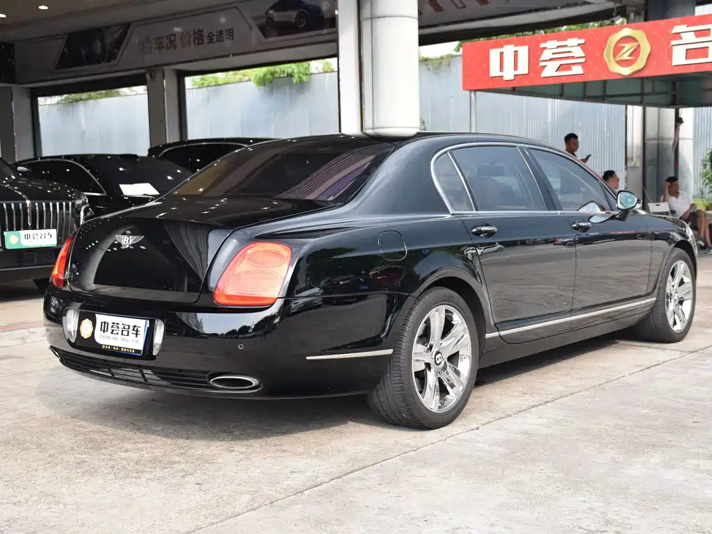 Bentley Flying Spur — миниатюра 22