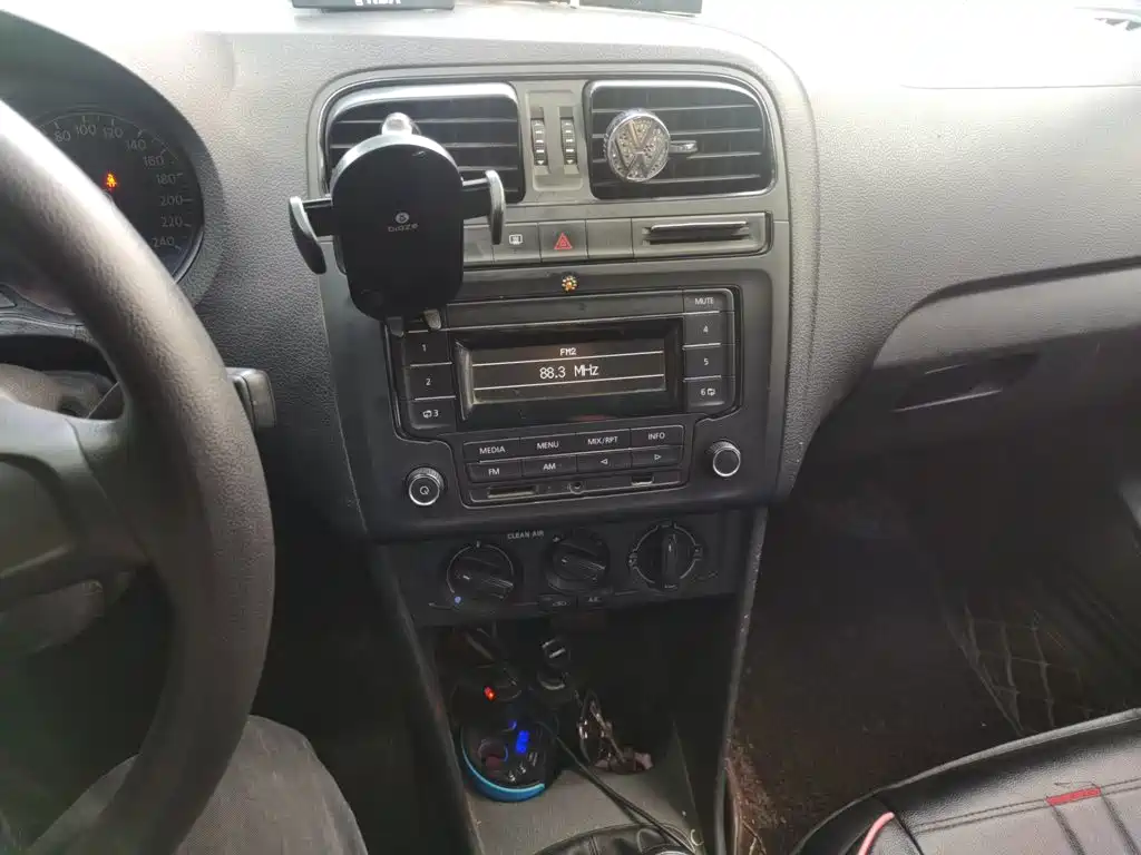 Volkswagen Polo — миниатюра 9