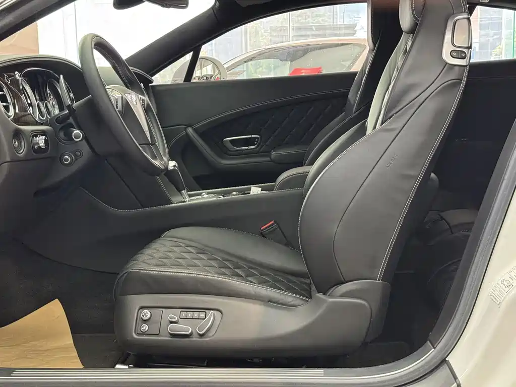 Bentley Continental — миниатюра 14