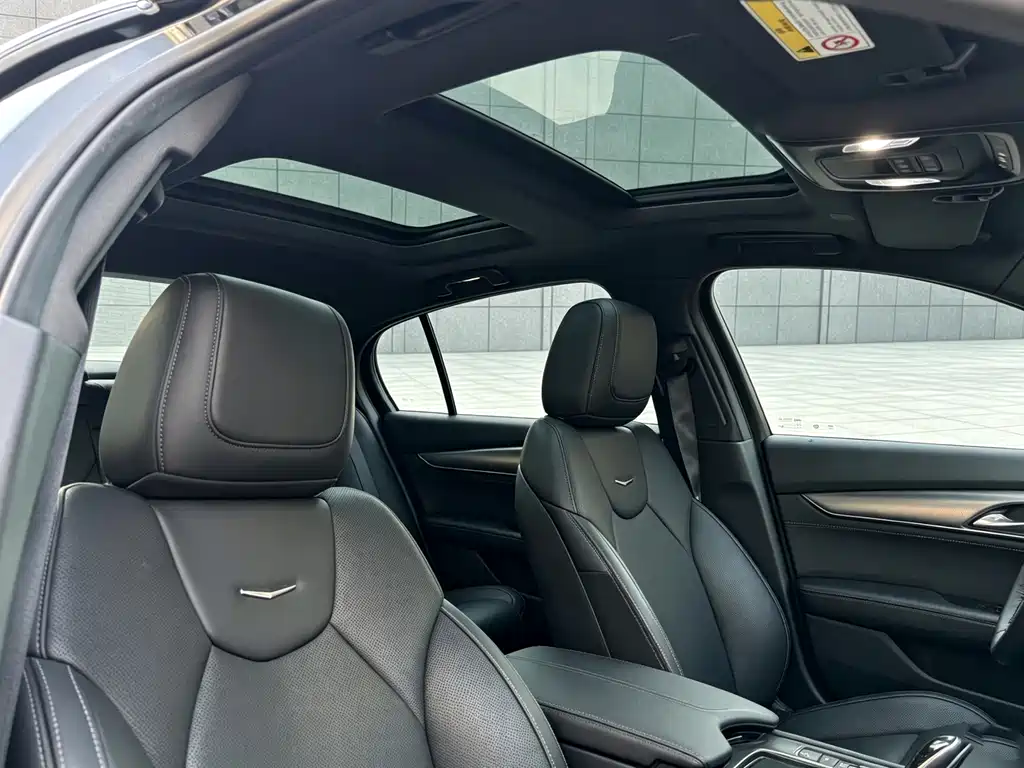 Cadillac CT5 — миниатюра 9