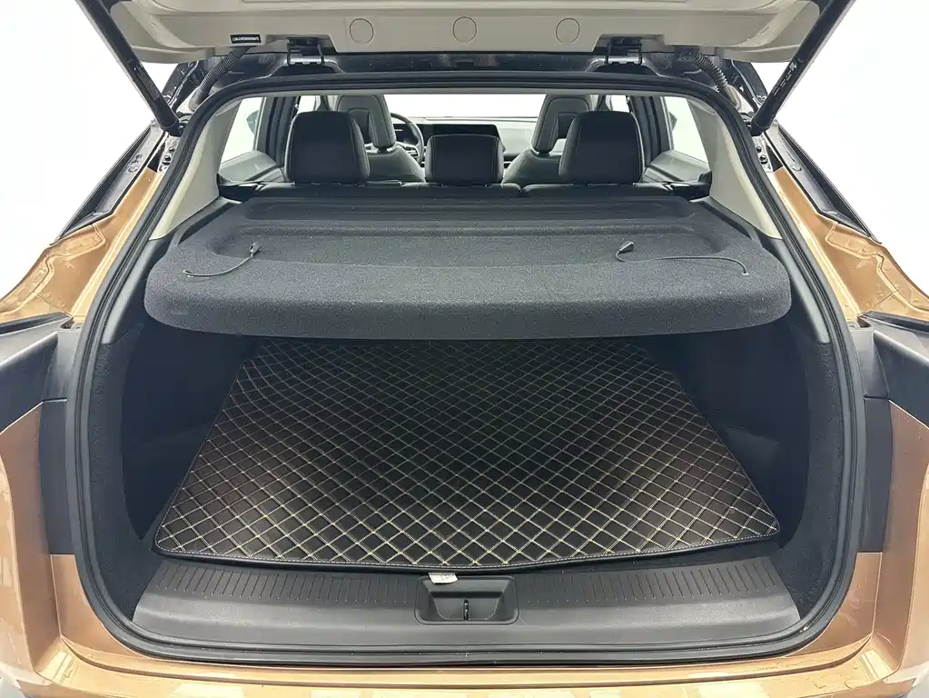 Nissan Ariya - фото 18