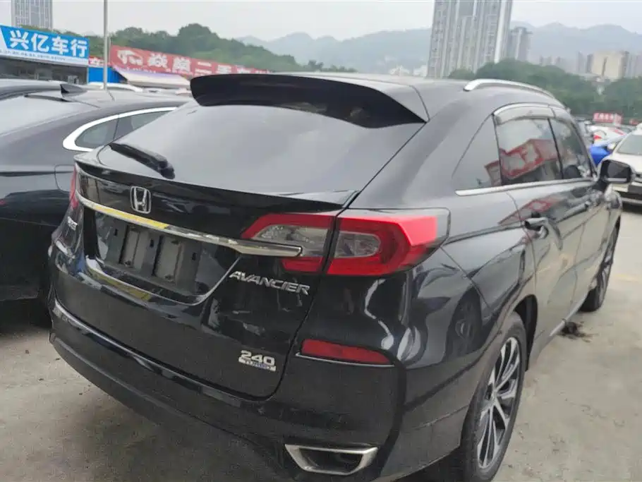 Honda Avancier 2017 240TURBO Elite