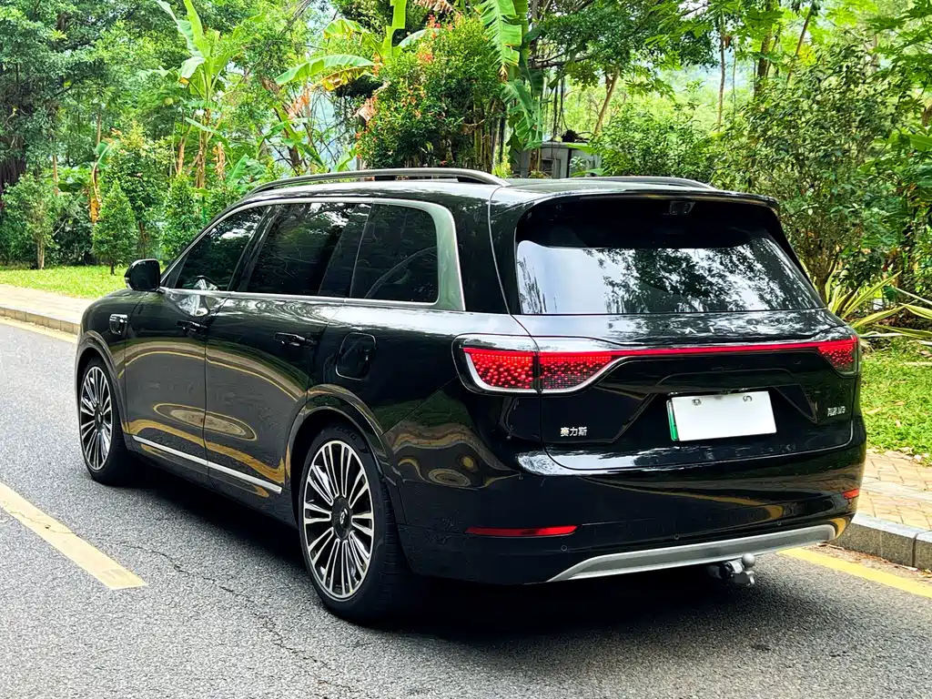 AITO ASK THE WORLD M9