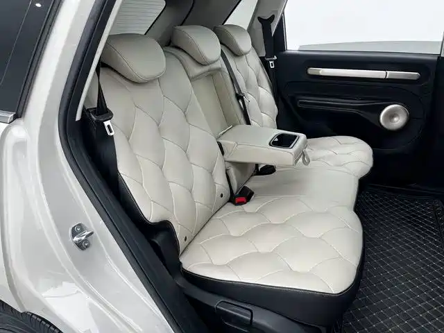 Baojun Yunduo — миниатюра 18