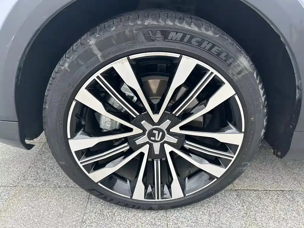 Roewe Feifan MARVEL R — миниатюра 4