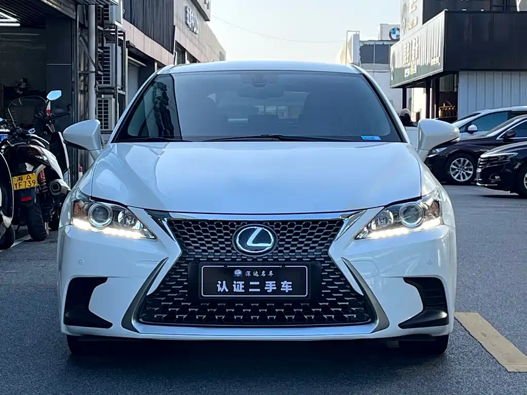 LEXUS CT