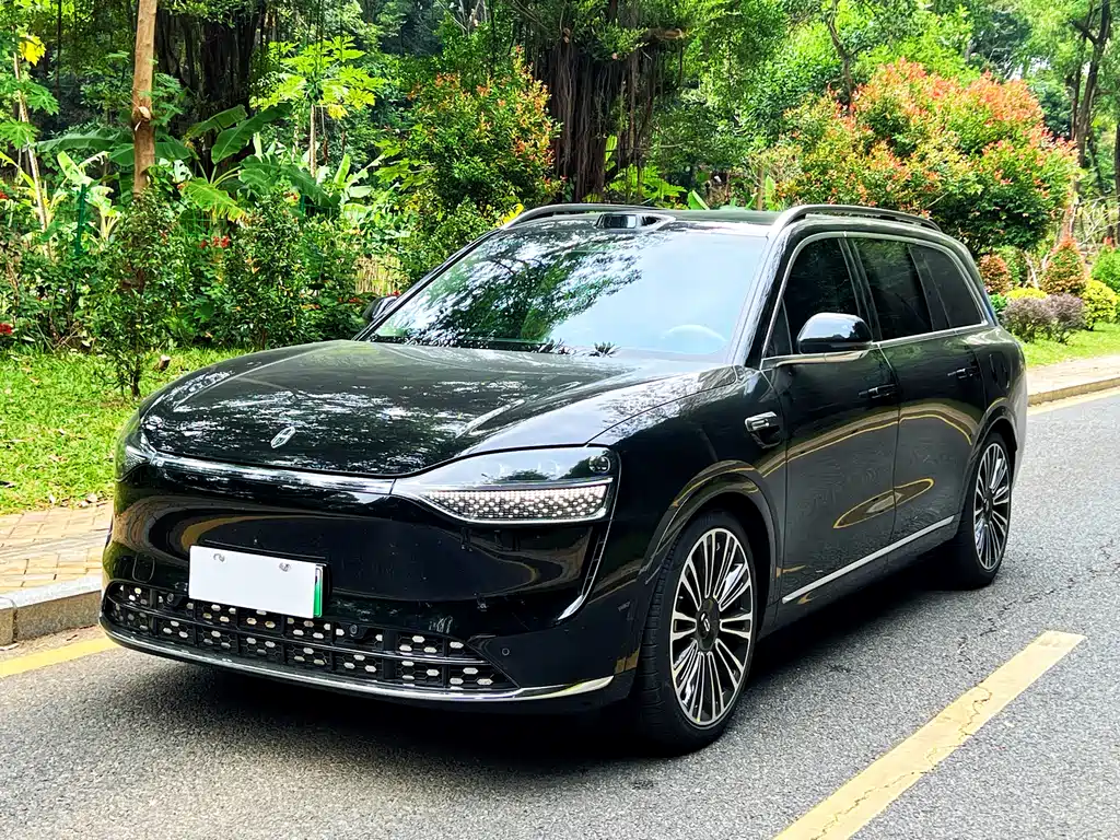 AITO ASK THE WORLD M9