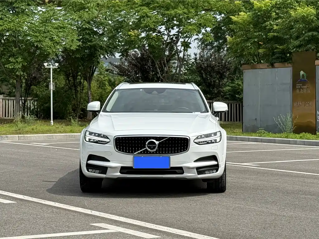 Volvo V90 2017 Cross Country T5 AWD