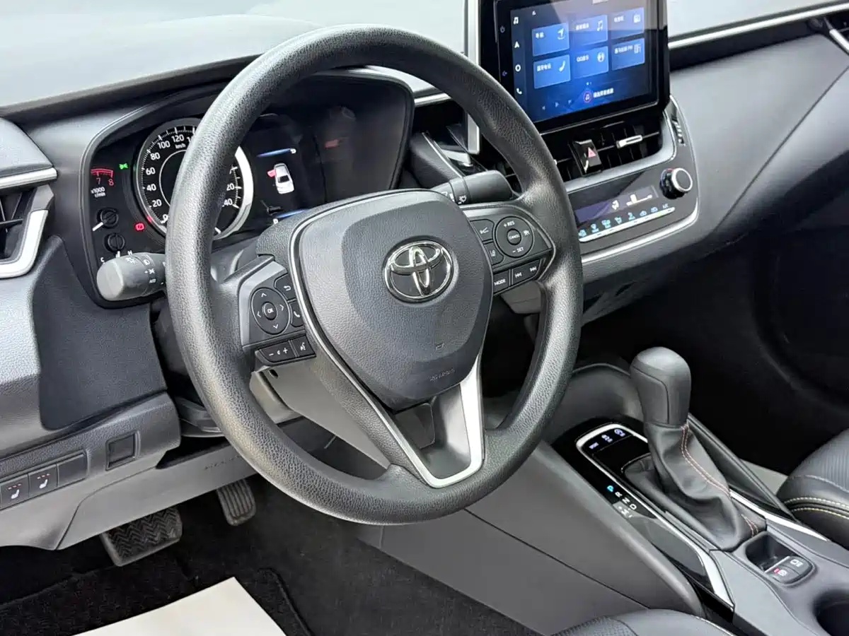Toyota Corolla id 4589493 из Китая 11