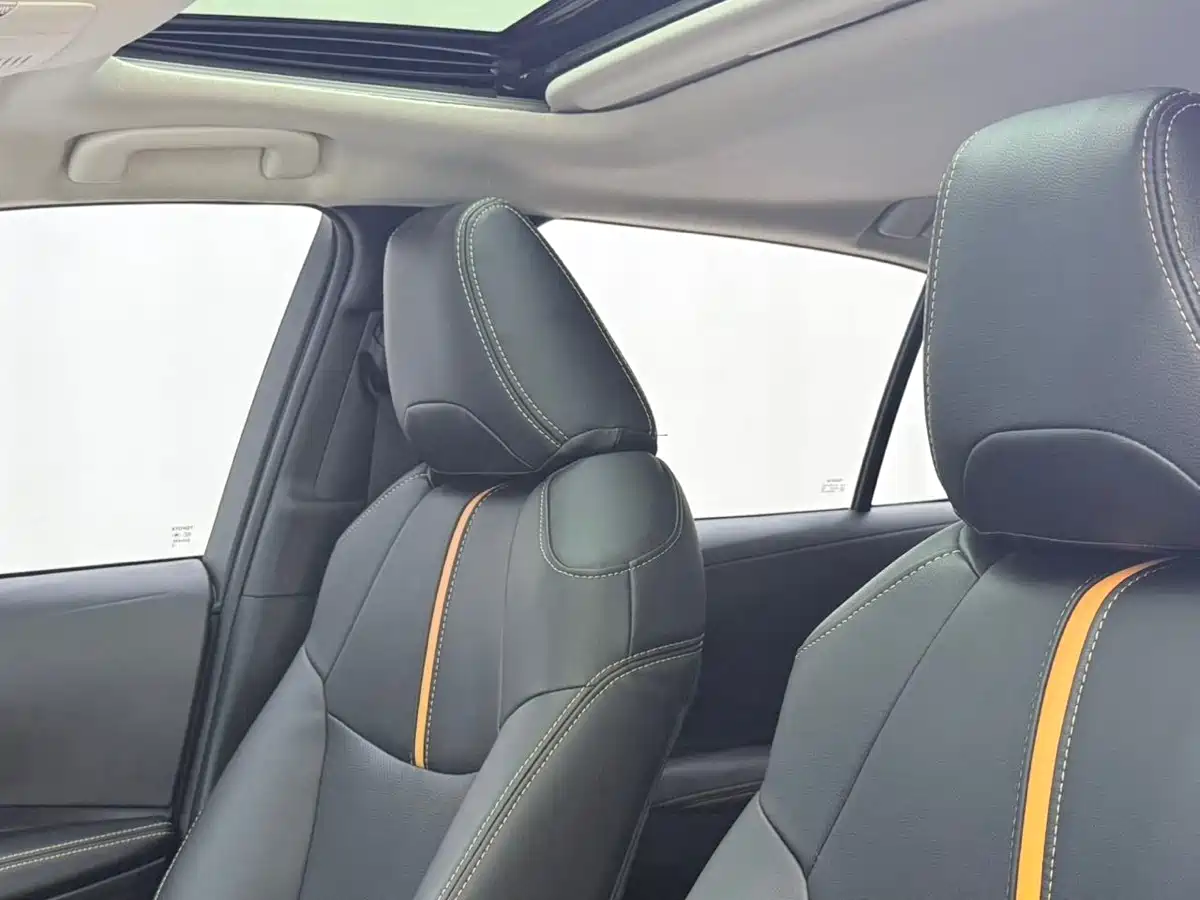 Toyota Corolla id 4589493 из Китая 10