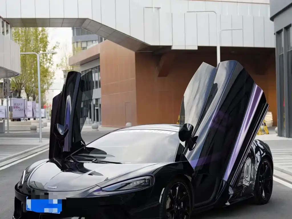 Купить McLaren GT