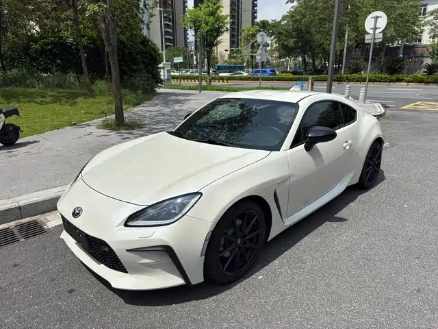 Toyota 86 2022 GR 86 2.4 L MT — фото 1