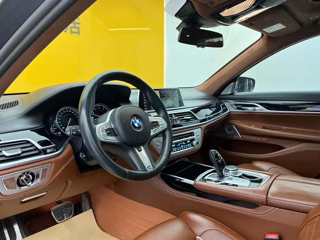 BMW 7 Series 7 2018 740Li xDrive Premium M Sport