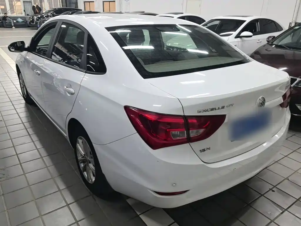 Buick Excelle — миниатюра 5