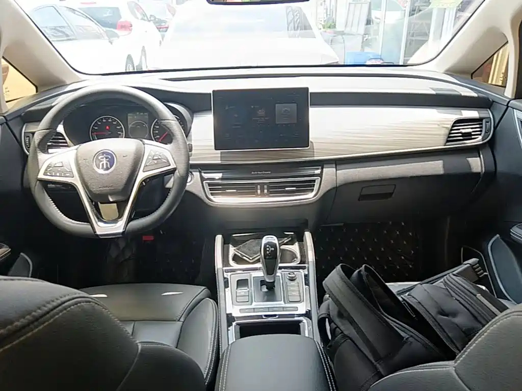 BYD Song MAX MAX 2019 DM 1.5T 7 мест VI