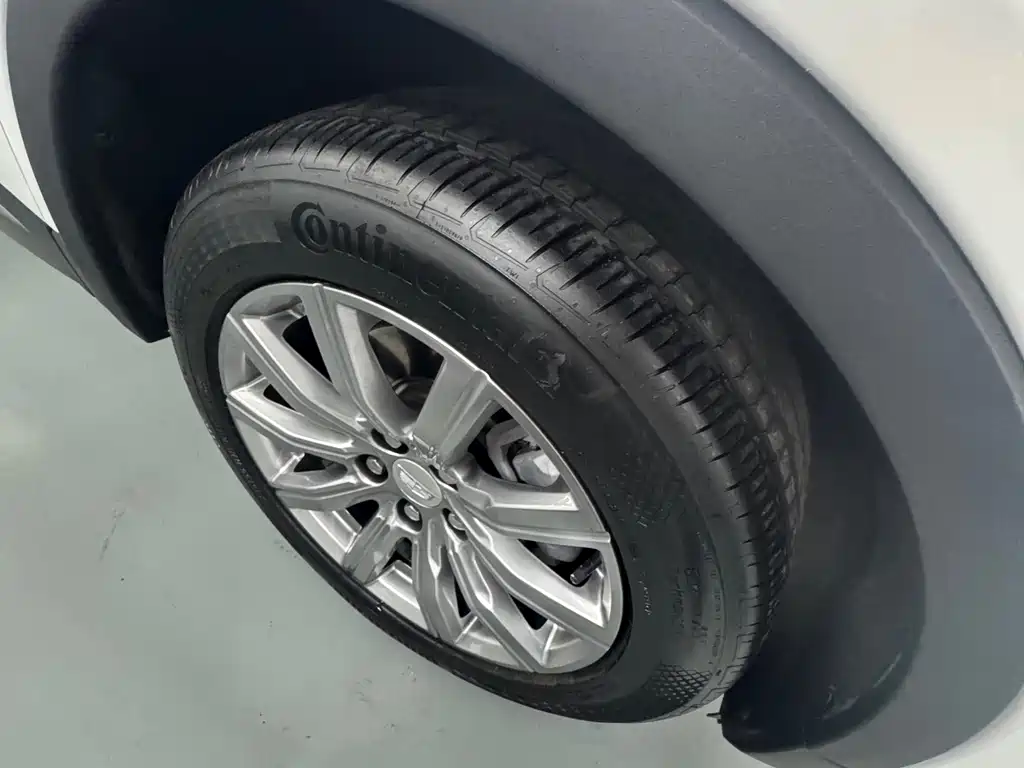 Cadillac XT4 — миниатюра 5