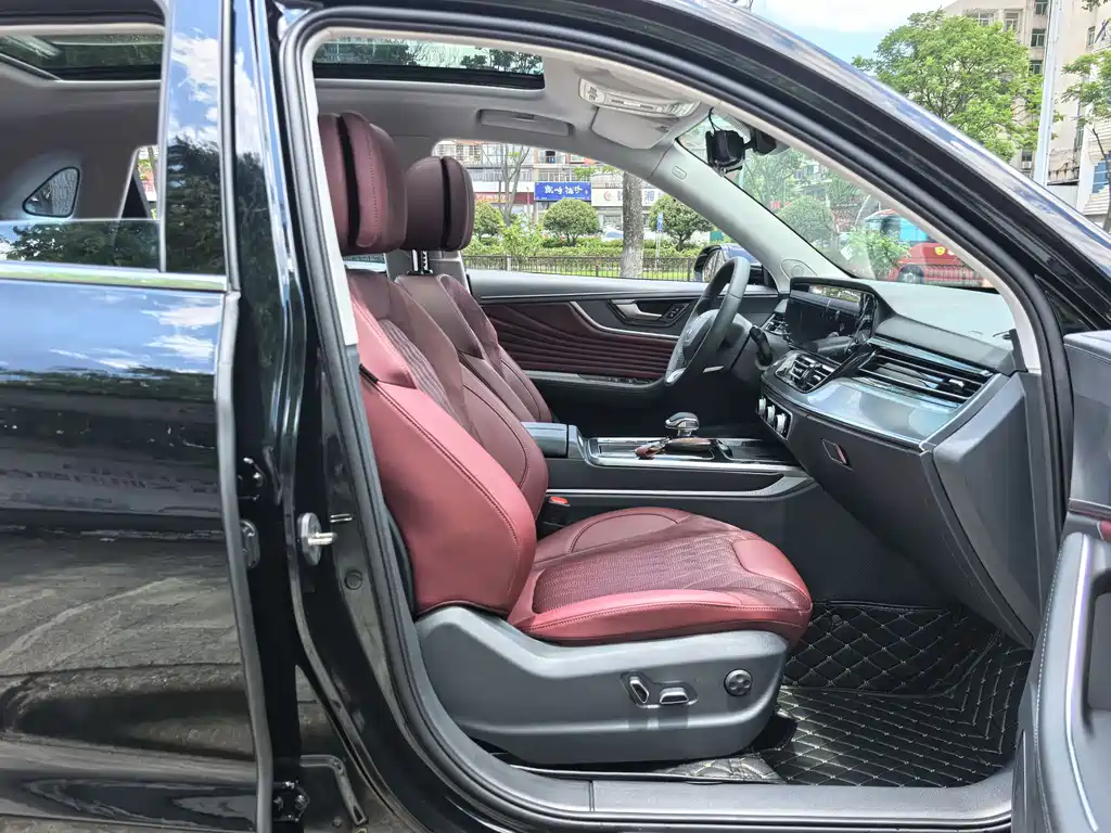 Hongqi HS5 2023 2.0T Pro50