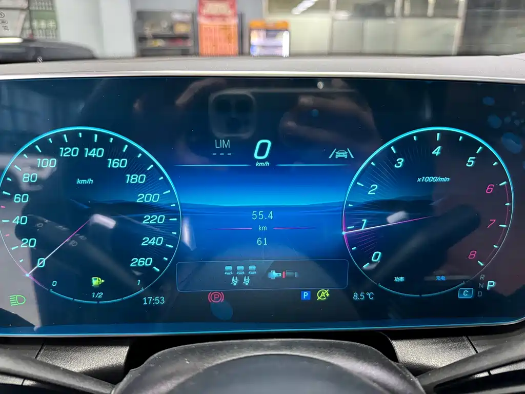 Mercedes-Benz GLC 2024 GLC 260 L 4MATIC Luxury 7 мест