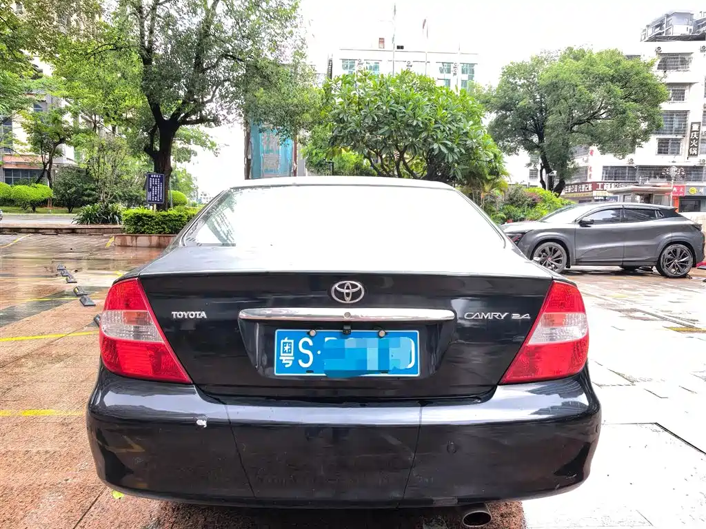Toyota Camry 2005 2.4 Luxury