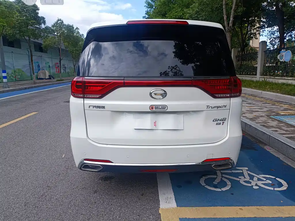 GAC TRUMPCHI M8