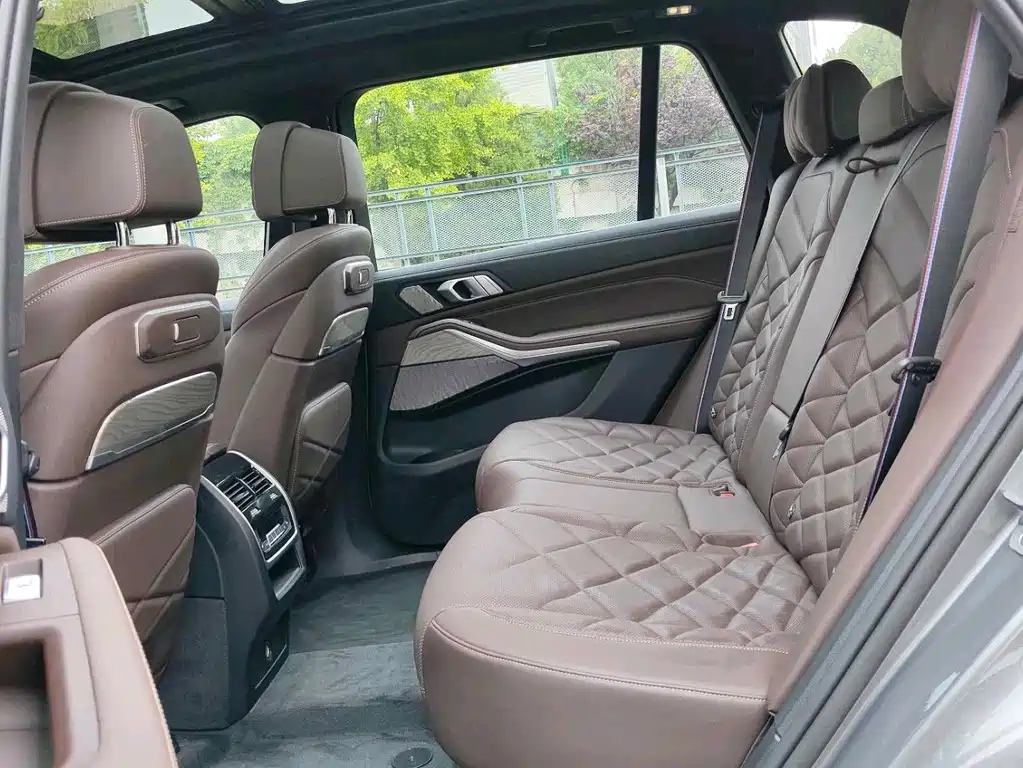 BMW X5 2025 xDrive 40Li M Sport