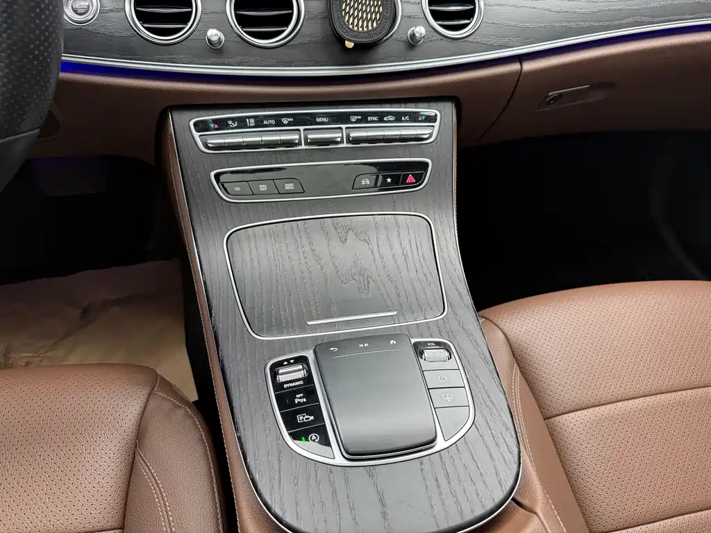 Mercedes-Benz E-Class E 2022 E 300 L Sport Luxury
