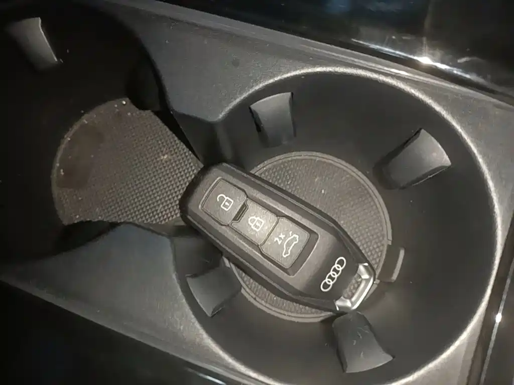 Audi Q6L e-tron