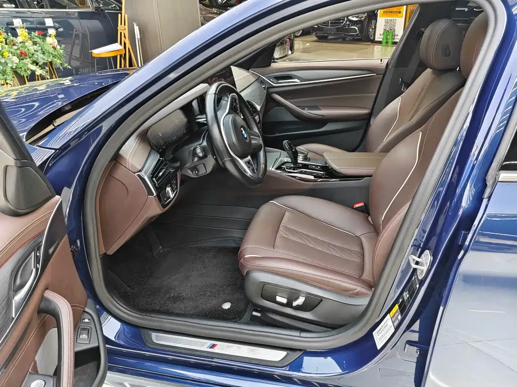BMW 5 Series 5 2021 535Le M Sport