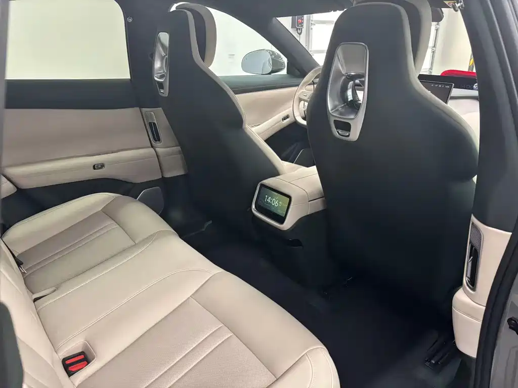 XIAOMI CAR XIAOMI YU7