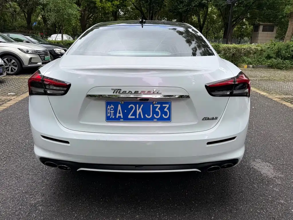 Maserati Ghibli — миниатюра 6