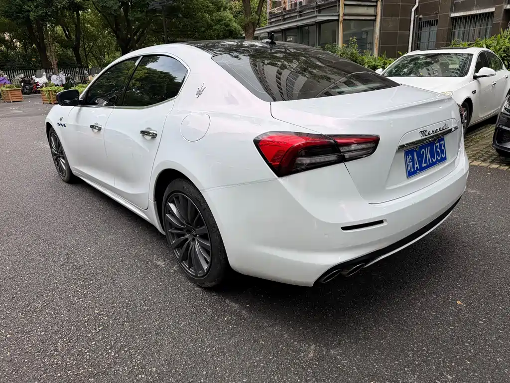 Maserati Ghibli — миниатюра 7