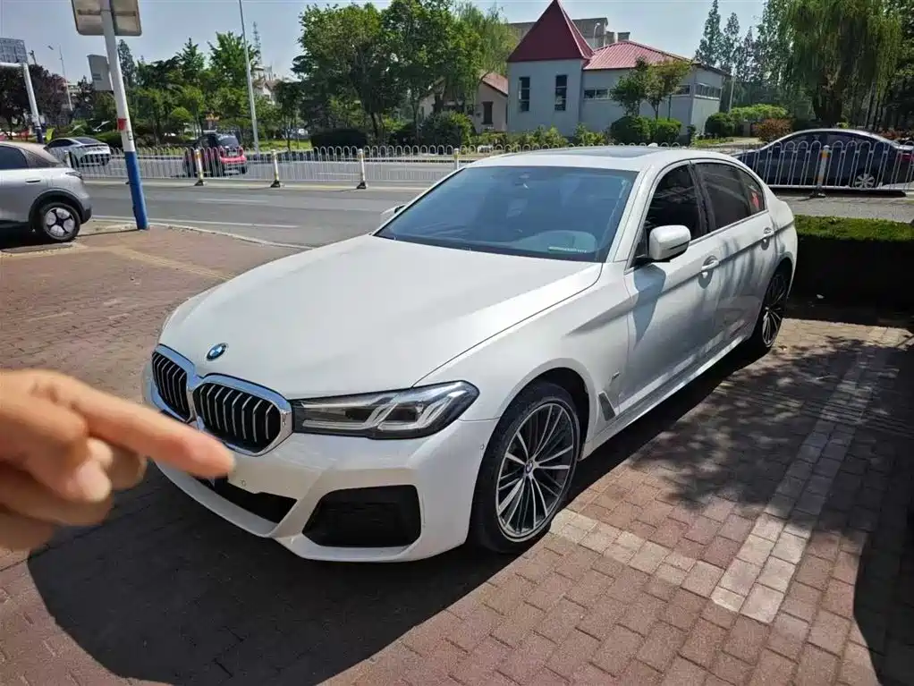 BMW 5 Series 2021