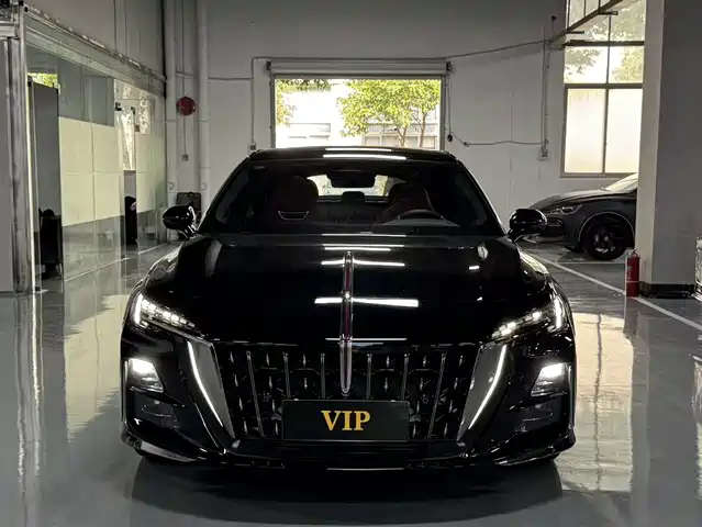 2025 Hongqi H6