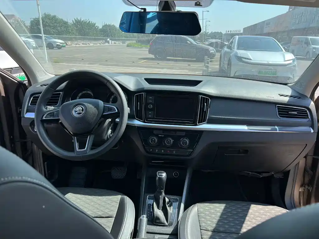 Skoda Kamiq — миниатюра 7